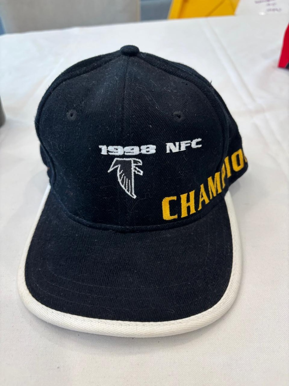 Vintage 1998 Atlanta Falcons Hat NFC Champions Black Strapback Cap #EB16
